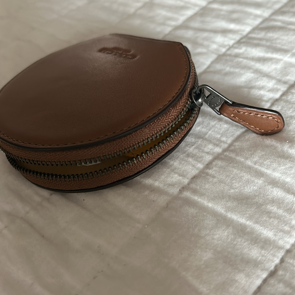 COACH PAC-MAN COIN PURSE - Picture 5 of 11